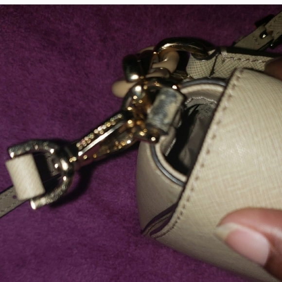 Michael Kors Tan Shoulder Bag - Picture 7 of 13